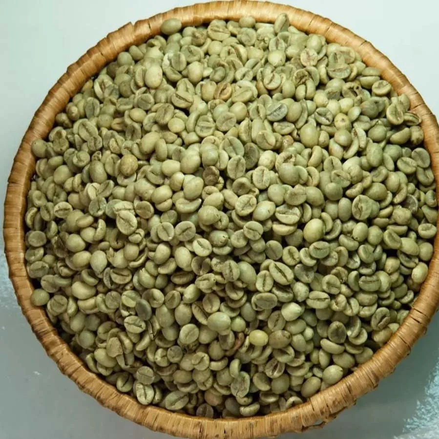 Robusta coffees (or Robustas) have twice the level of caffeine compared to Arabicas. Robusta coffees have a very strong taste, a grainy essence and an aftertaste somewhat similar to that of peanuts. It is possible to grow this variety at lower heights. Robusta coffee plants are harvested from December to February and can better withstand the onslaught of unfriendly weather and plant pests.